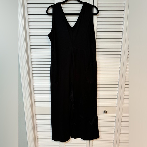 Cuddl Duds Tall Flexwear V-Neck Wide Leg Jumpsuit Size Large TALL Black A373508 - Picture 2 of 11